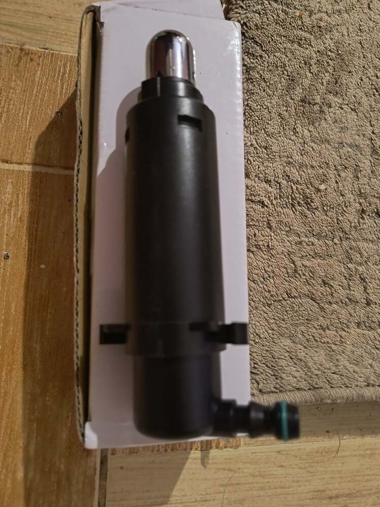 Headlights water sprayer panamera - 2