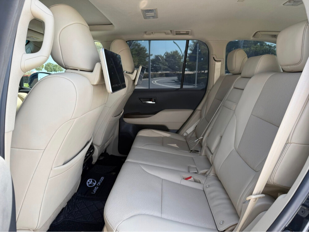 GXR twin turbo 2022 — photo 9 for sale in Qatar