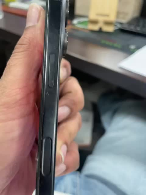IPHONE 16 PRO BATTERY 78 - 5