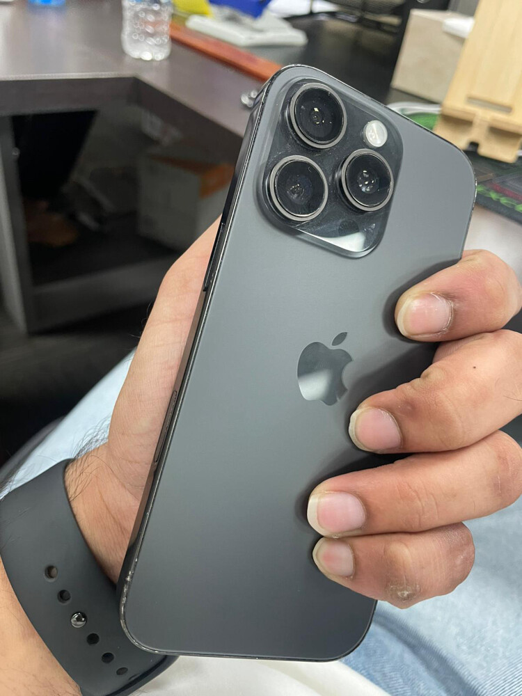 IPHONE 16 PRO BATTERY 78 - 1