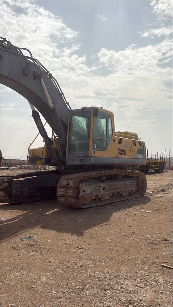 للبيع حفار فولفو 460 حجم - 2