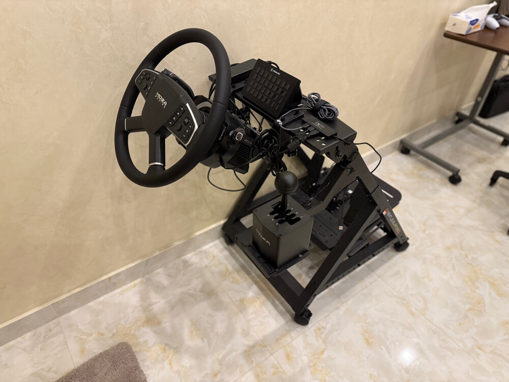 MOZA Trucking Simulator  - 1