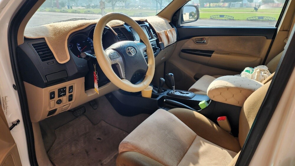 toyota fortuner 2014 - 4