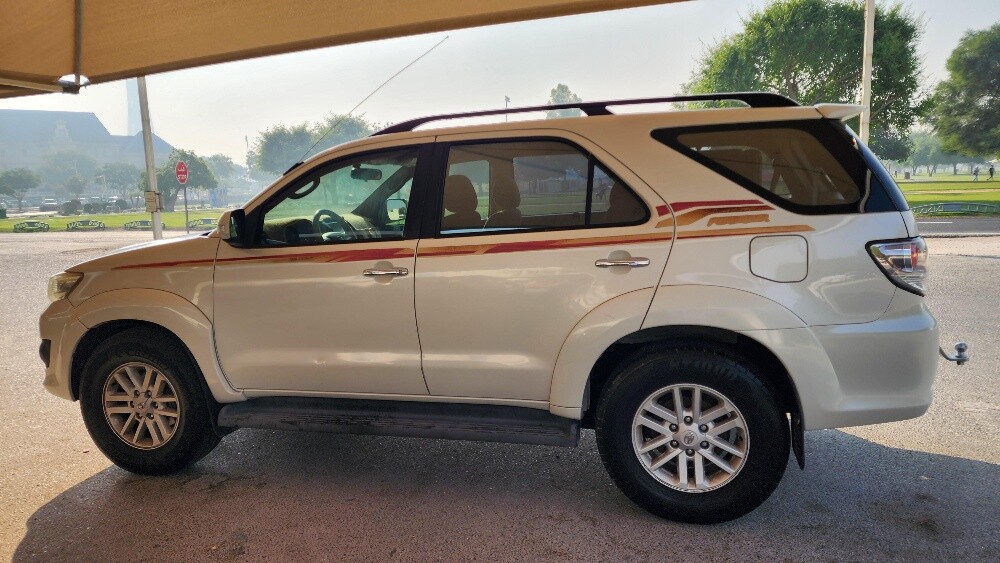 toyota fortuner 2014 - 8