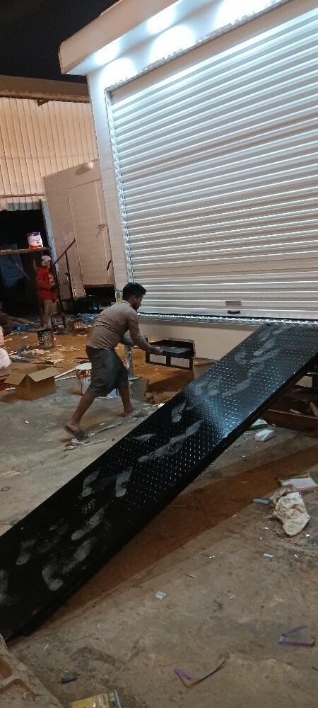 new store garage 7040 8520 - 5
