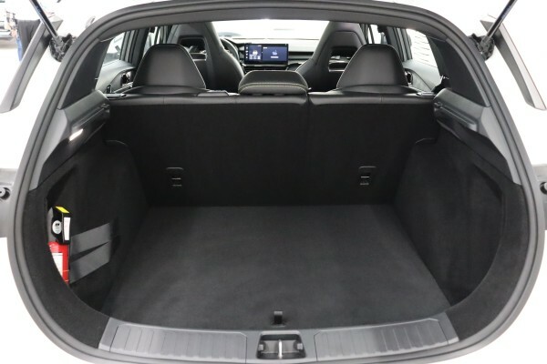 Lynk and Co 06 2026 — photo 4 for sale in Qatar