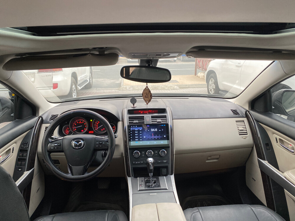 Mazda CX9 - 2010 — photo 9 for sale in Qatar