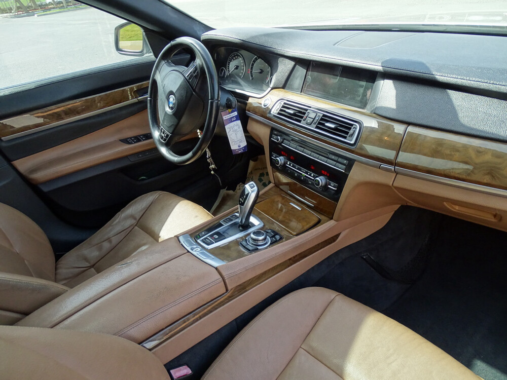 BMW 730 LI - 9