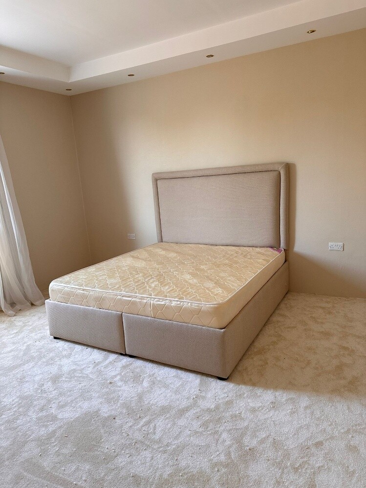 luxurious bed VMware - 5