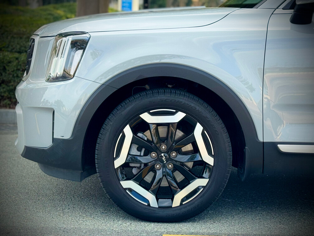 Kia Telluride 2024 — photo 2 for sale in Qatar