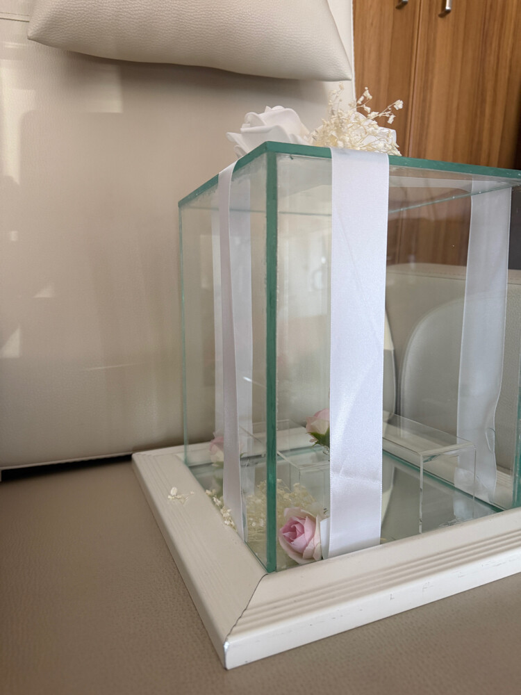 Gift boxes with accessories  - 7