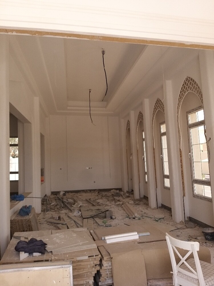 contractor - 24