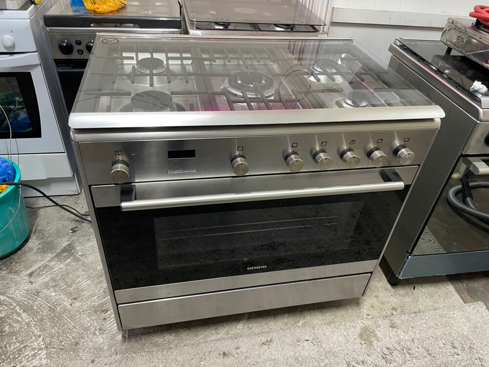 SIEMENS cooking range Italy - 1