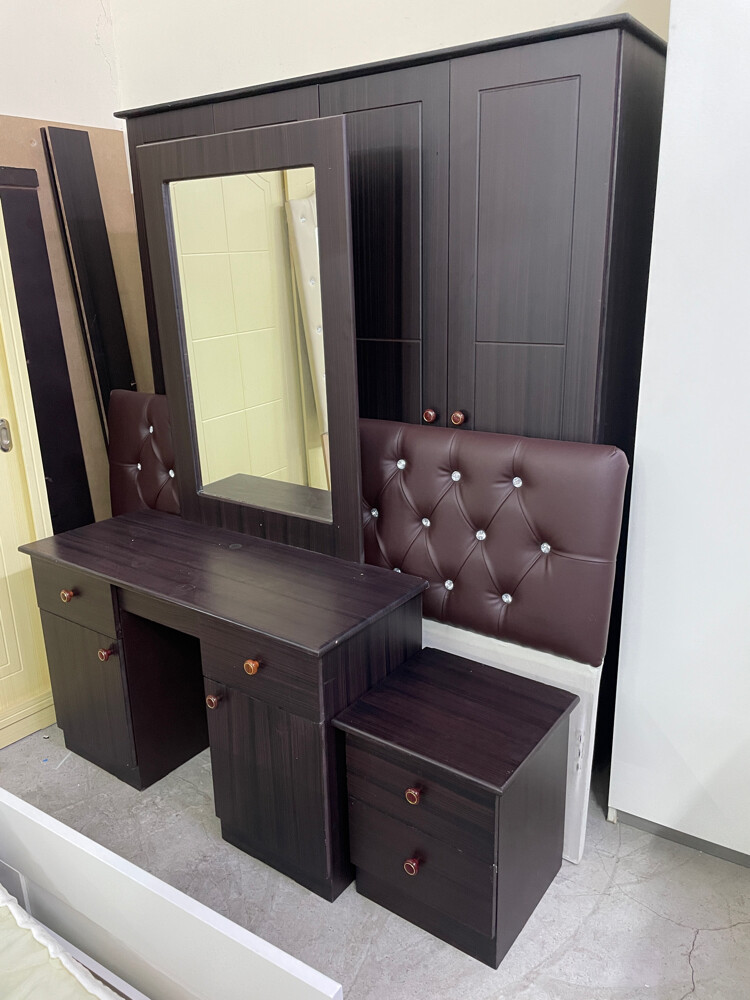 master bedroom set  - 1