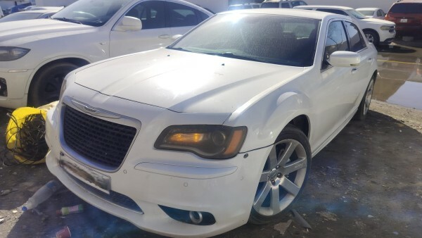 Chrysler C300 SRT 2012 Scrap - 1