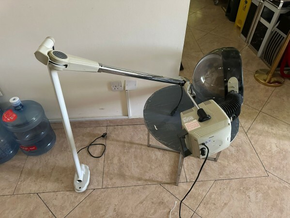 Hair Steamer with Wall Mounted St - 10
