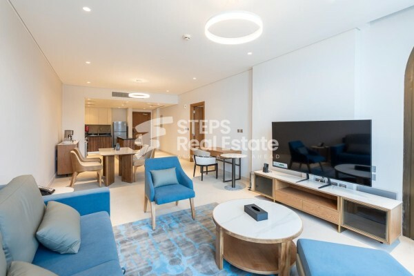Luxury Apartment with Balcony - 10