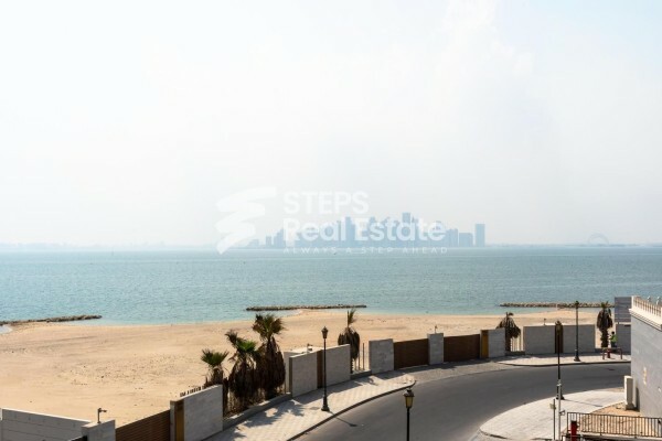 Luxury Apartment with Balcony - 8