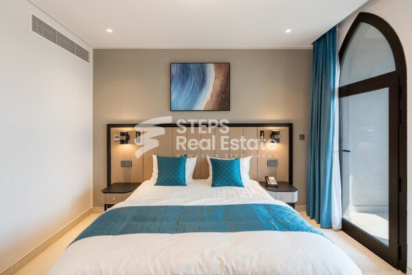 Luxury Apartment with Balcony - 11