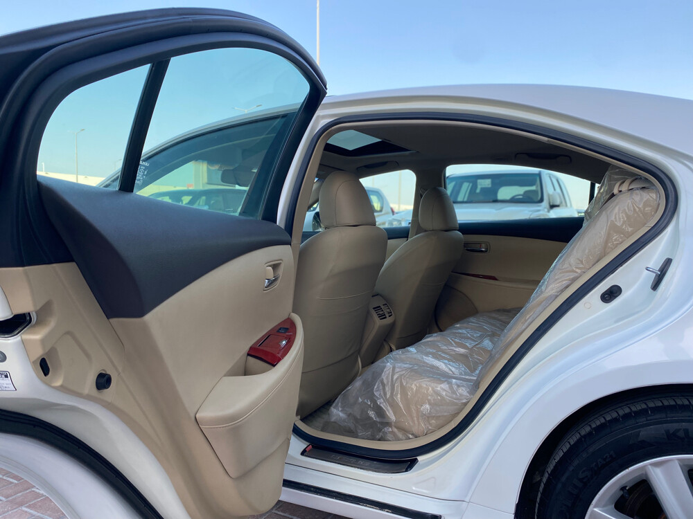 LEXUS ES350 - 2008 — photo 10 for sale in Qatar