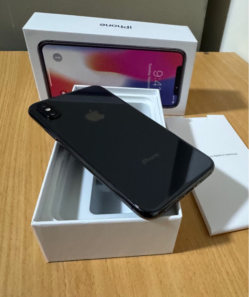 I phone x 256 gb , original - 3