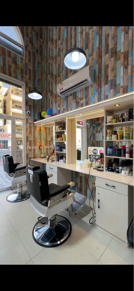 Mens Salon for Sale With CR/Staff - 4