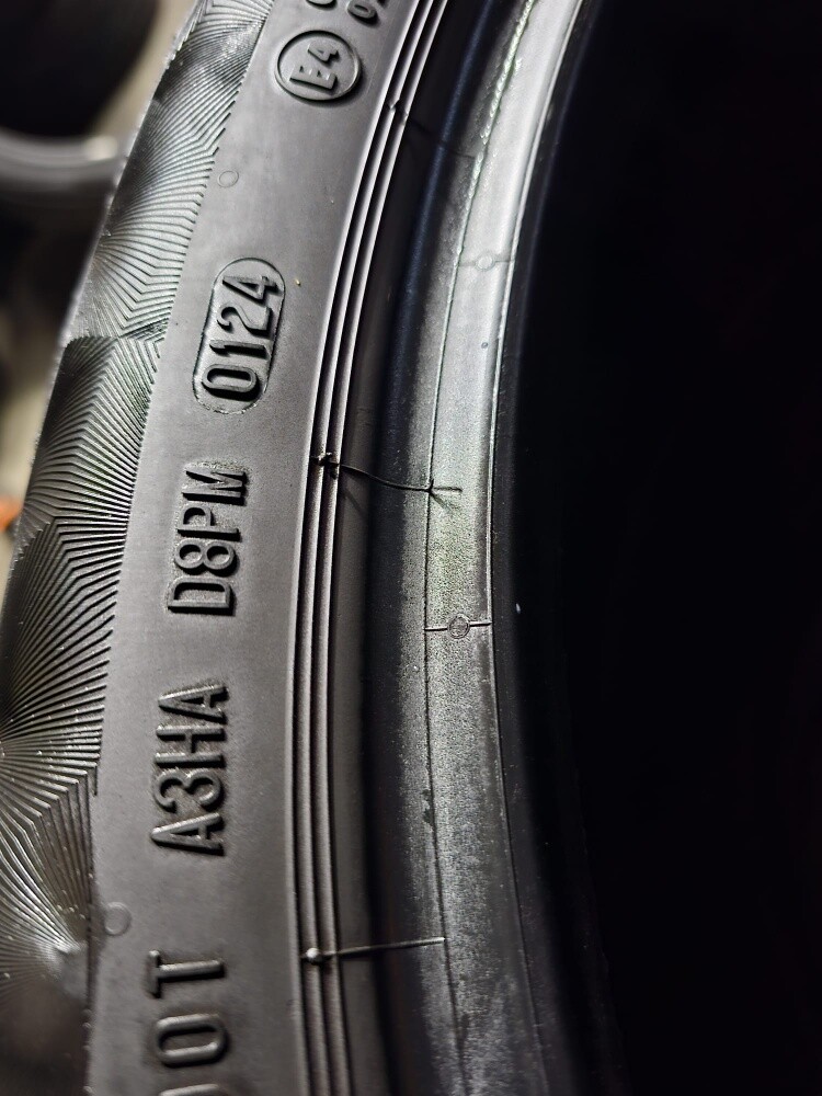 315-30-22,,,,Continental    brand - 7