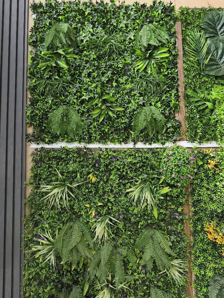 outdoor wall Degain with gass. - 18