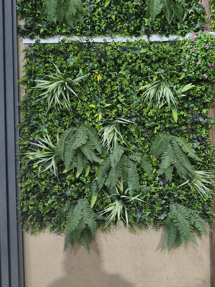 outdoor wall Degain with gass. - 22