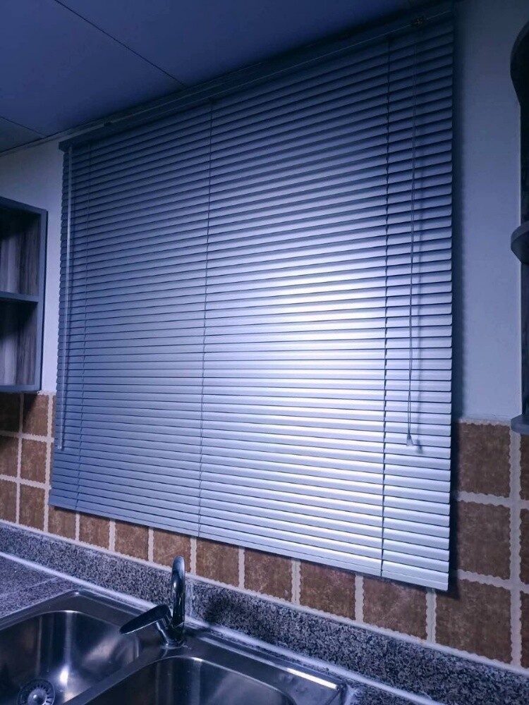 Venetian blind aluminium seal fix - 2