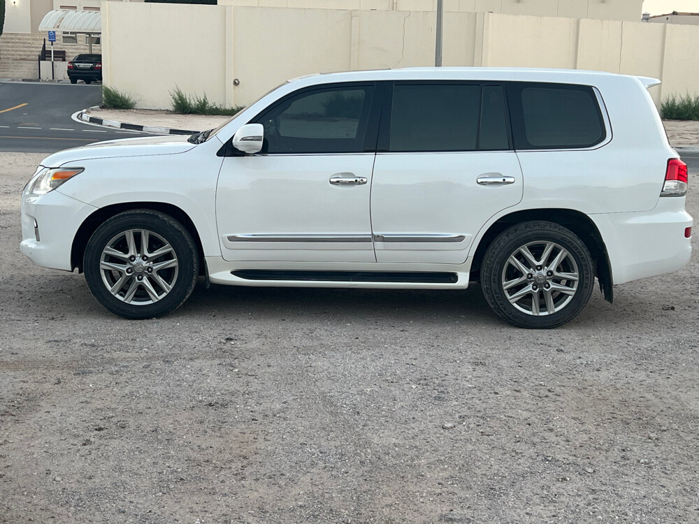 Lexus2013 — photo 1 for sale in Qatar