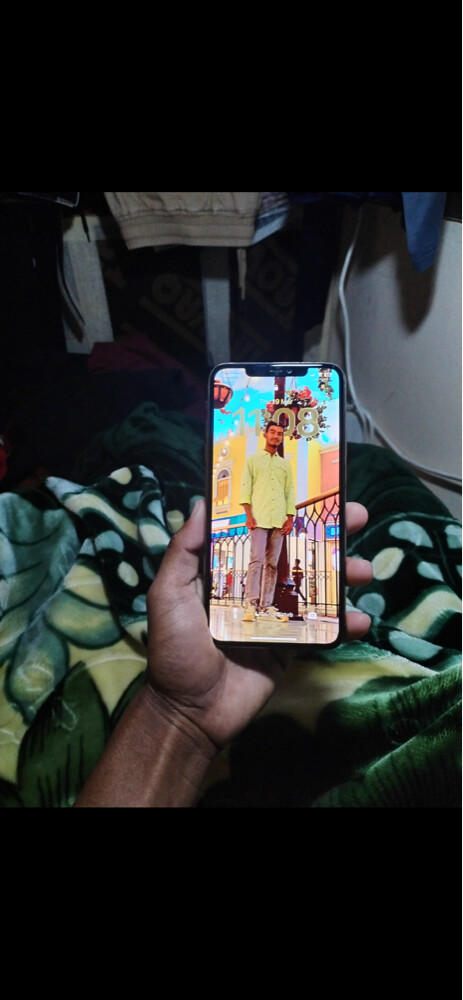 iPhone 11por max  - 3