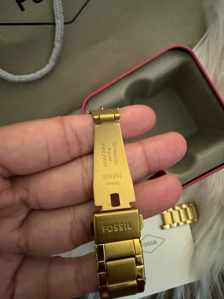 FOSSIL WATCH - 2