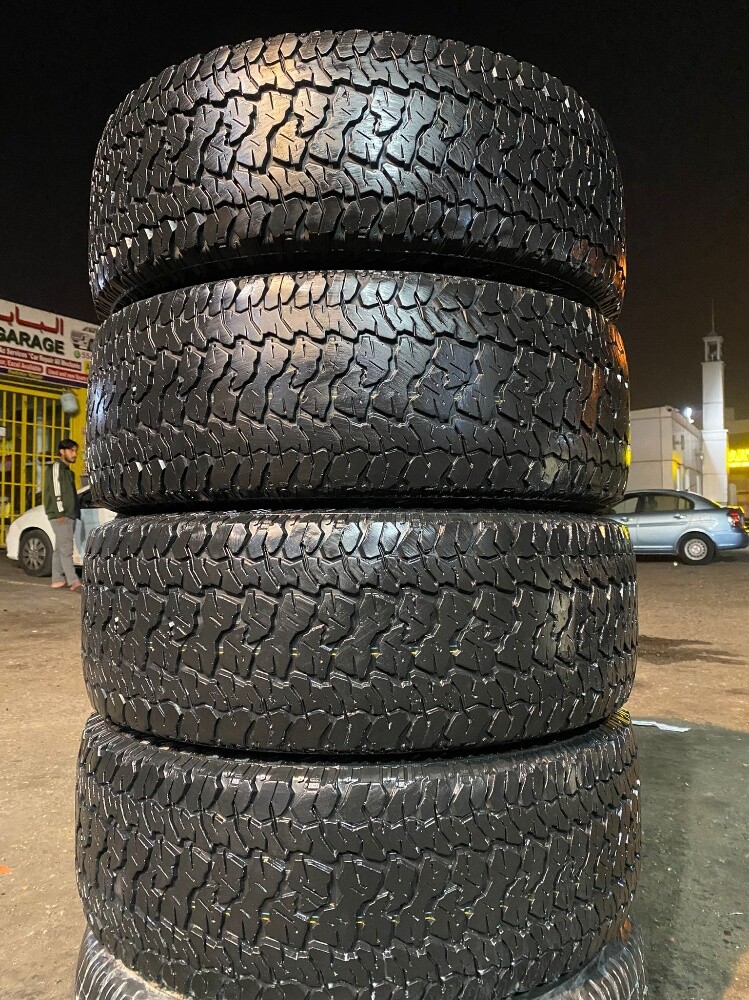 285/70/17" Kumho brand - 1