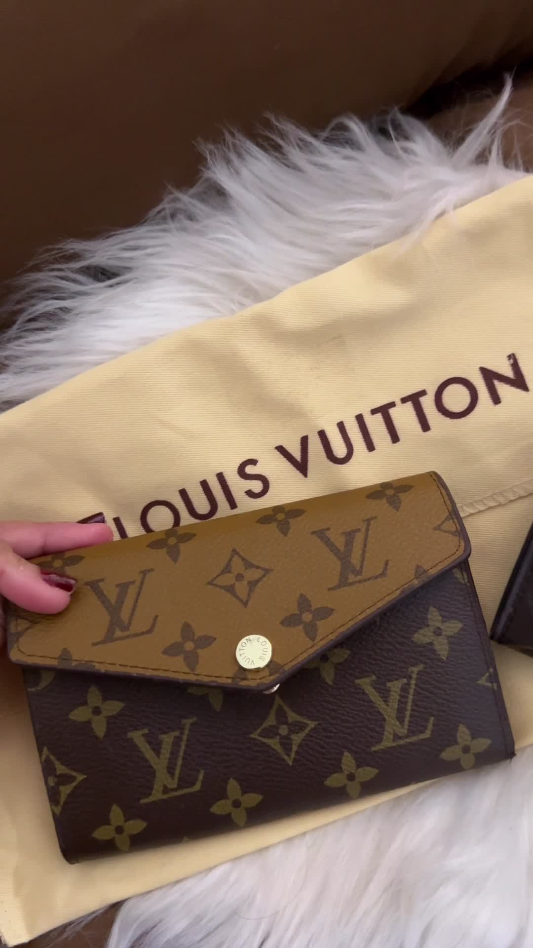 LV Wallet & Cardholder - 6