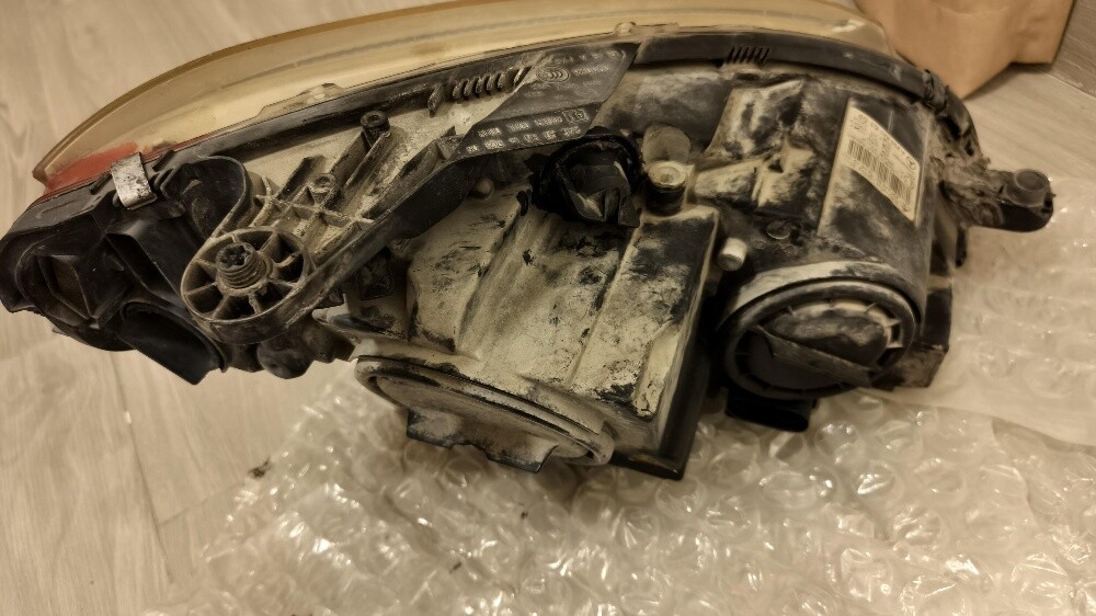 headlight xenon for w203 and w204 - 4