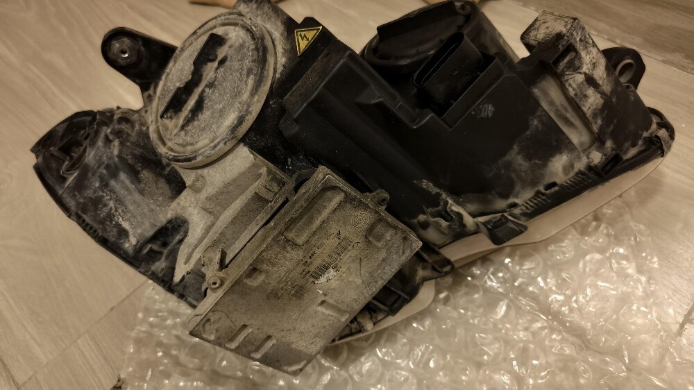 headlight xenon for w203 and w204 - 3