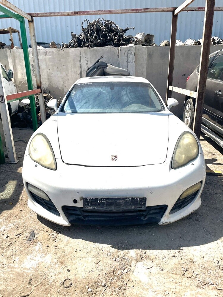 Porsche Panamera 2010 - 1