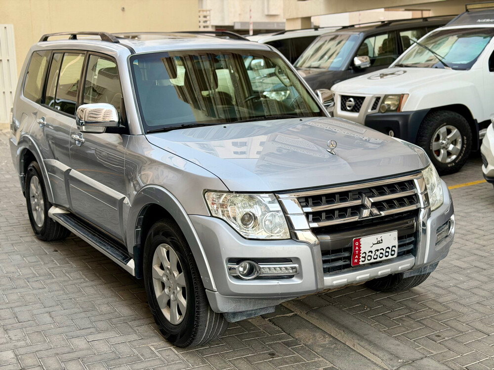 Pajero 2016 like new condition — photo 1 for sale in Qatar