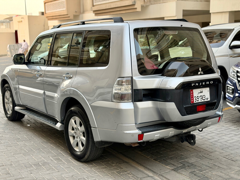 Pajero 2016 like new condition — photo 2 for sale in Qatar