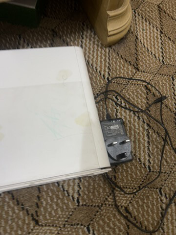 router with charger  - 4
