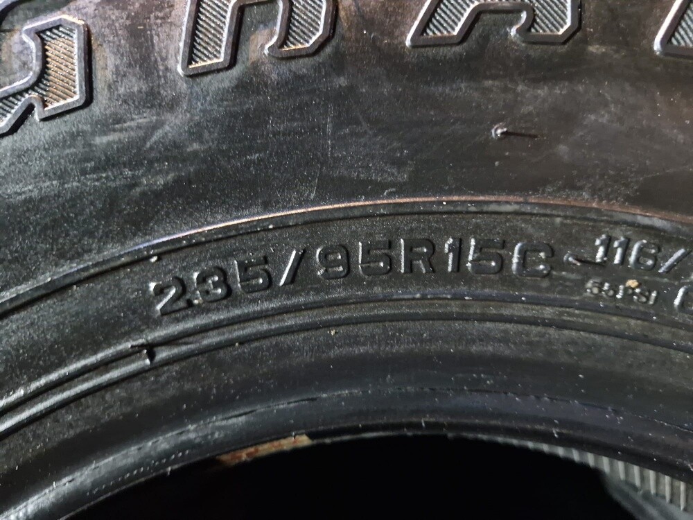 235/95/15"Dunlop tyre - 5