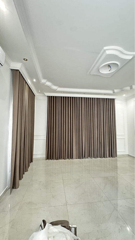 Curtain and sofa - 23