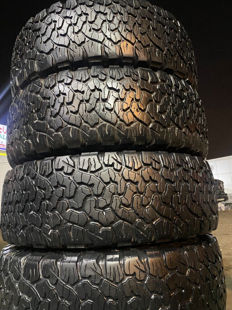 285/70/17" Bfgoodrich brand USA - 2