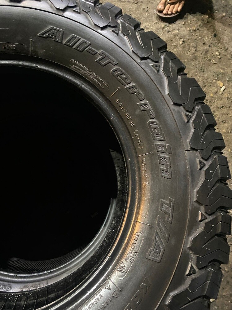 285/70/17" Bfgoodrich brand USA - 5