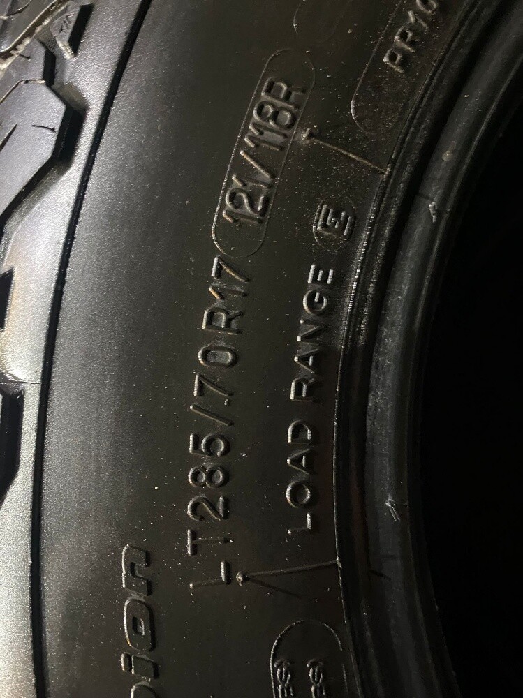 285/70/17" Bfgoodrich brand USA - 6