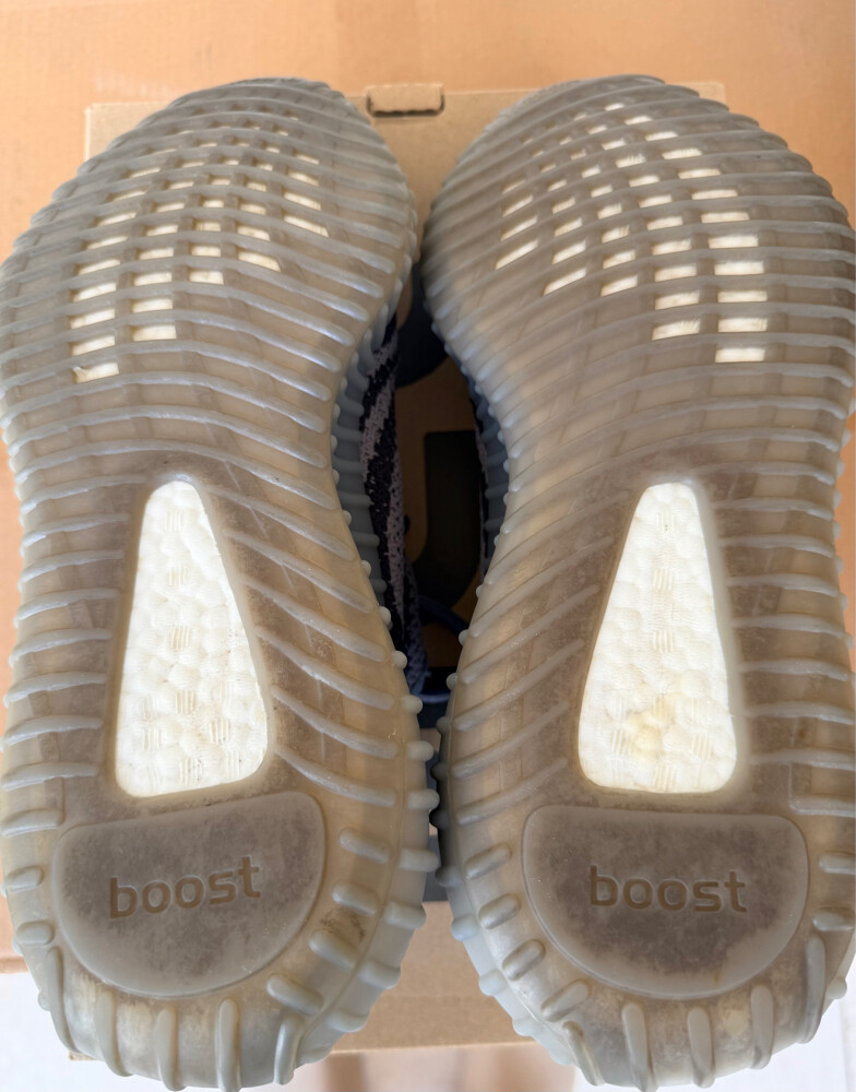 Yeezy Boost 350 V2 Beluga 2.0 - 2