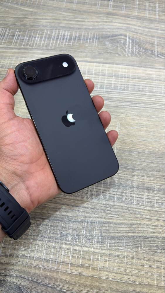 17 اير 256 اسود  - 1