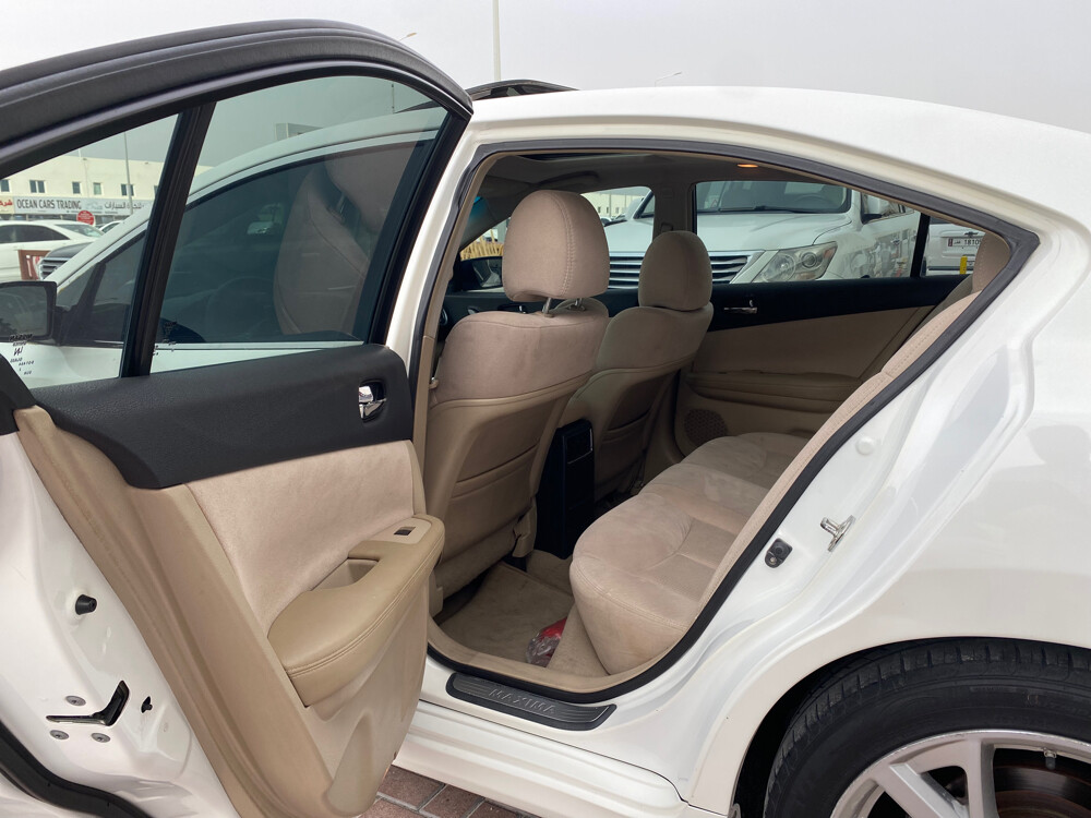 Maxima - 2012 Full Option — photo 10 for sale in Qatar