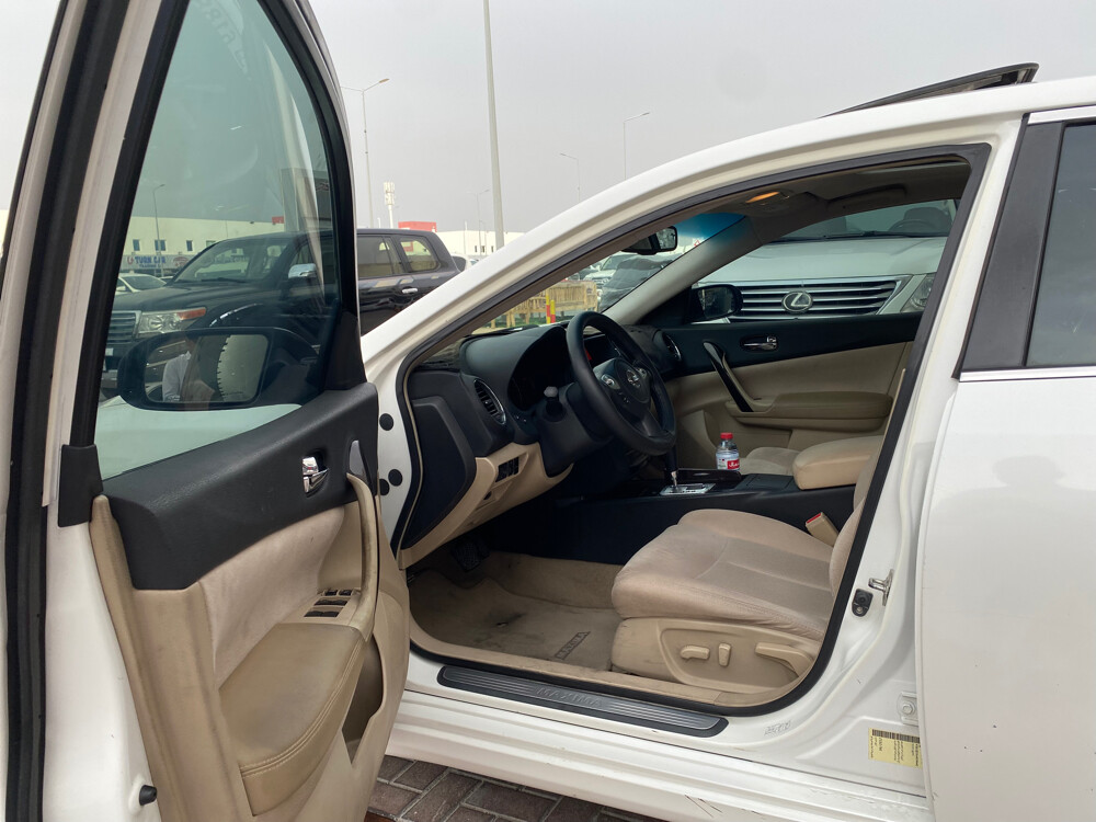 Maxima - 2012 Full Option — photo 8 for sale in Qatar